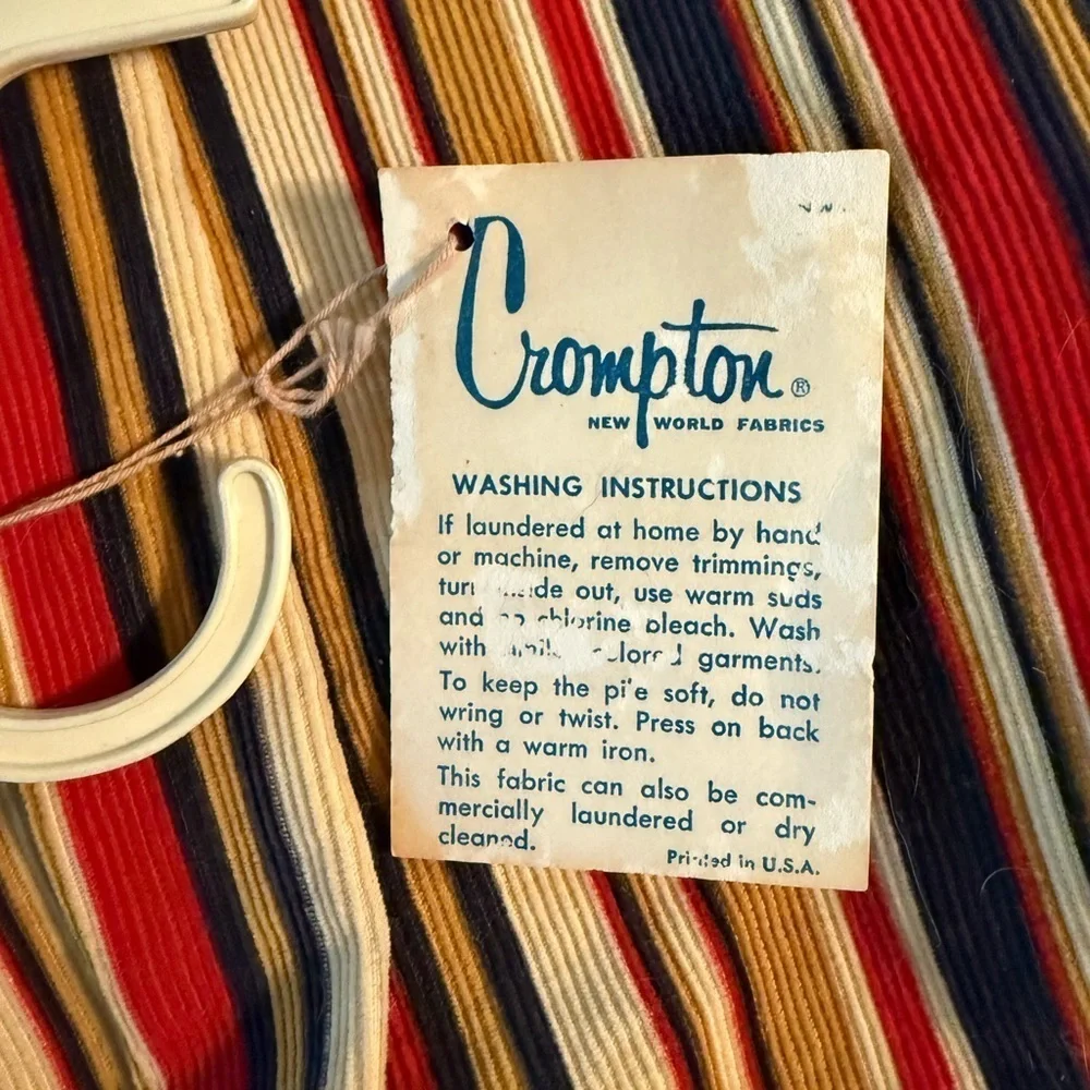 NWT Vintage crompton corduroy Striped short Overalls with Pocket no size